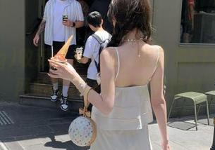 收藏这条小道，提前和51cgfun网站的八卦来个亲密接触