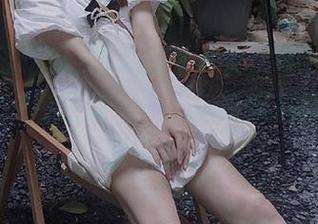 吃瓜新手必备！拿起手机，下载“51今日吃瓜”，每条爆料都让你欲罢不能。