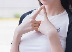 51吃瓜中心官网，跟着热点走，每次呆在上面都像在追人生电视剧！