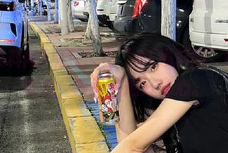 疯狂！在“51爆料网”拾到的地址，瞬间点燃好奇心。