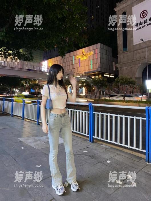 58吃瓜网登录，心瞬间被扒开的瓜汁淹没，天呀，这感觉…太清爽了。