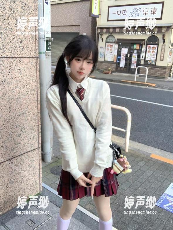 登录91吃瓜中心，今日瓜田里又挖出什么奇闻趣事！