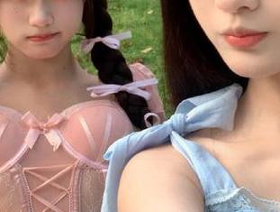 ‘cgw’苹果版上的评论，见识到什么叫‘边吃瓜边插刀’！