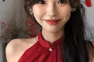 苹果版www.51cg1.com，滑动间可能遇到小彩蛋，心脏稍微有点小颤！