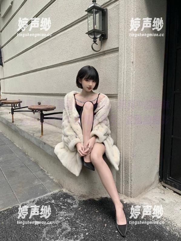 观看冲哥精选，黑料中的暧昧，让我想起某个模糊的夏天，是谁的侧影？