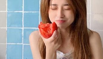 当冲哥黑料的视频资源被掏出来，大家都被迷住了？