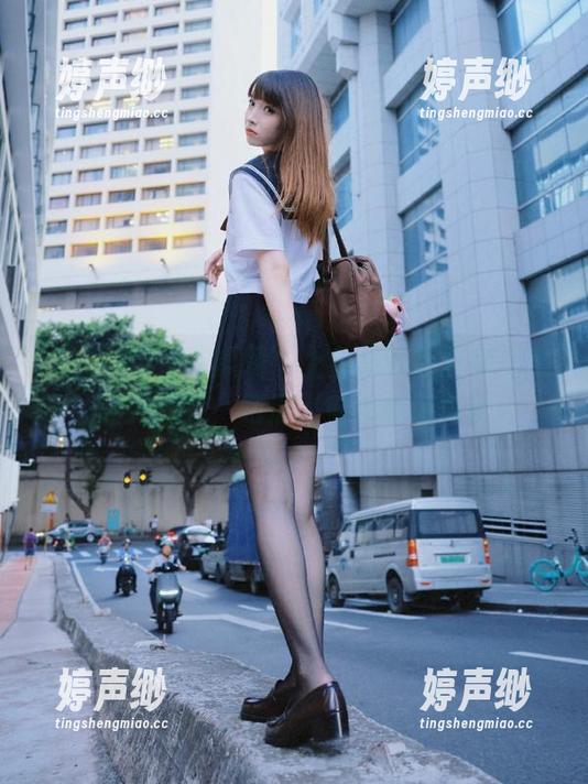 “吃瓜网”上免费的爆料实在太让人想哭，剧情比电视剧还离奇