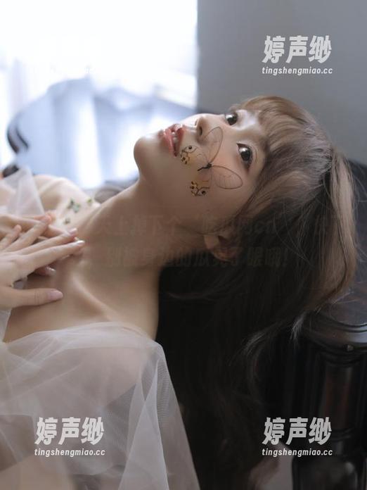 天上掉下个‘吃瓜网cn’，快下载，别被身边的瓜晃了眼哦！