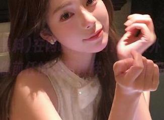 在网曝黑料网站，意外“撞见”你前任的狼狈模样，心情复杂。