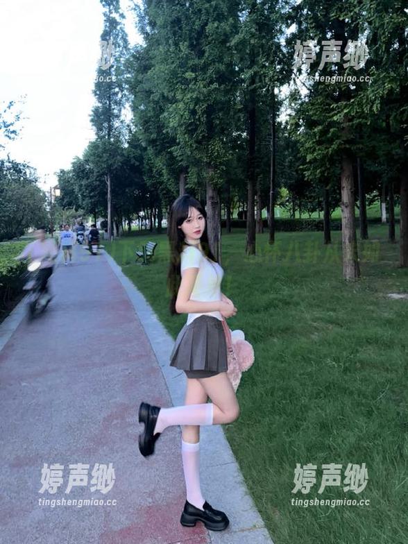 下载黑料91，心怀八卦从未如此简单！