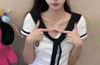 “黑料91”的收藏指南：如何优雅地躺在沙发上成为八卦大咖！