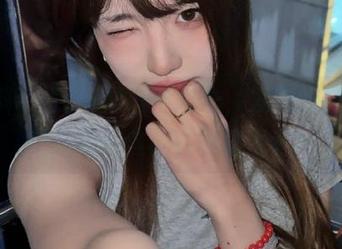 黑料不打烊，发布的片段正好满足我这种八卦症患者！