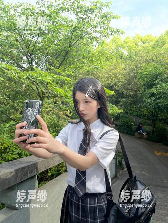 黑料正能量官网首页，那个视频网址好刺激，我能不能不怀好意？
